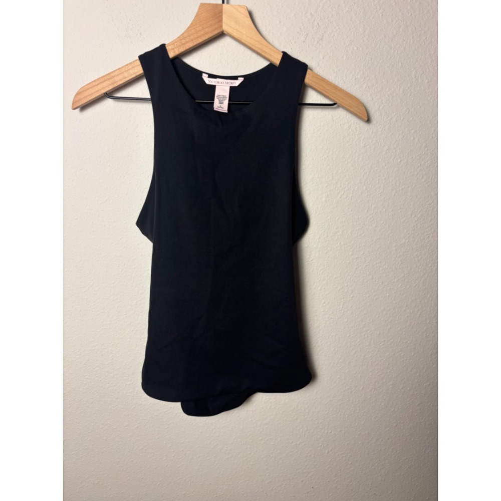 Victoria's Secret High Neck Cut Out Back Fitted Tank Black Size M